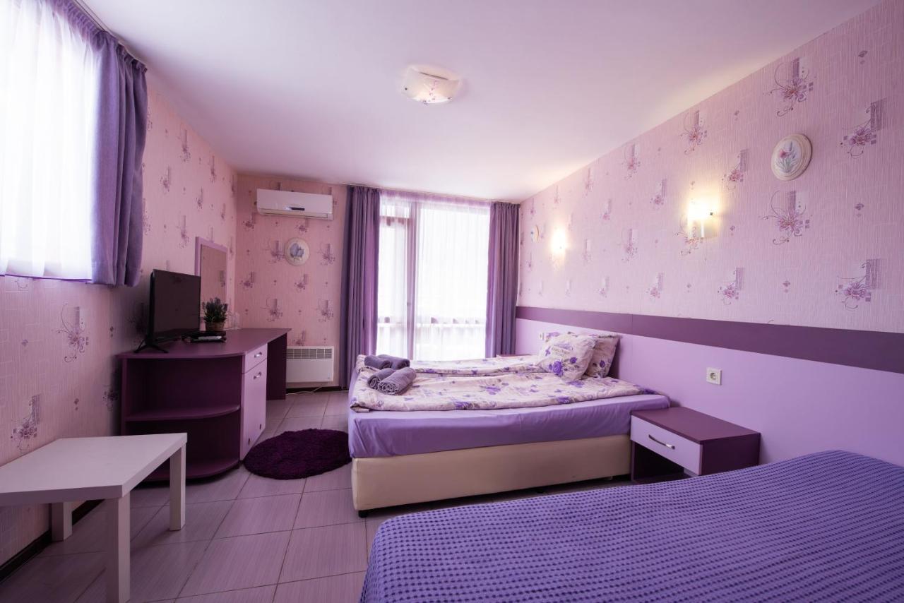 Family Hotel Enica Teteven Exterior photo