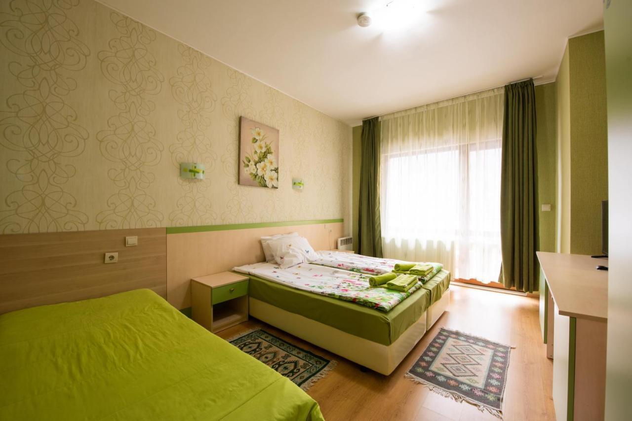 Family Hotel Enica Teteven Exterior photo